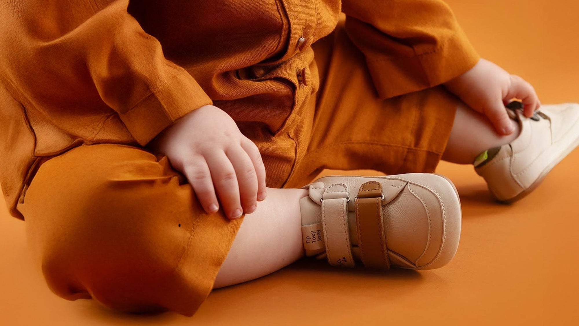 5 Tips When Choosing Your Baby's First Pair of Walking Shoes