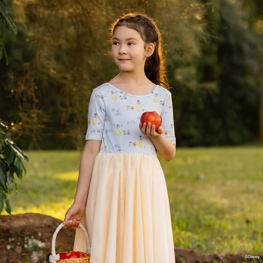 Disney Princess Snow White holding apple