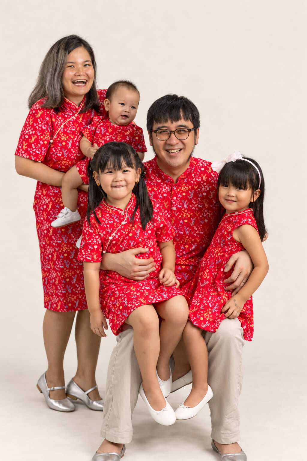 Men's Mandarin-collared Polo Tee - Red Floral Bamboo