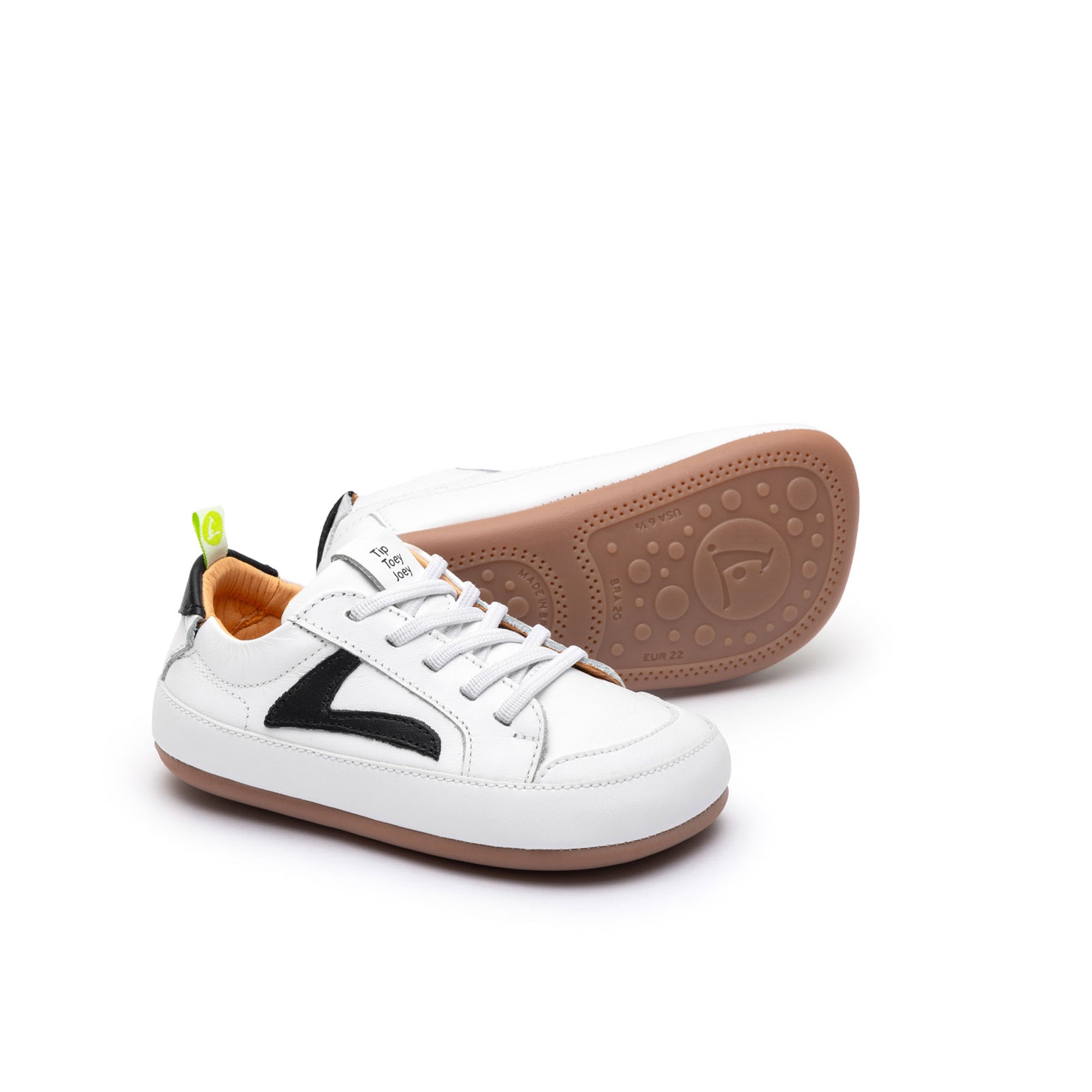 Tip Toey Joey Ground Sneakers - White / Black