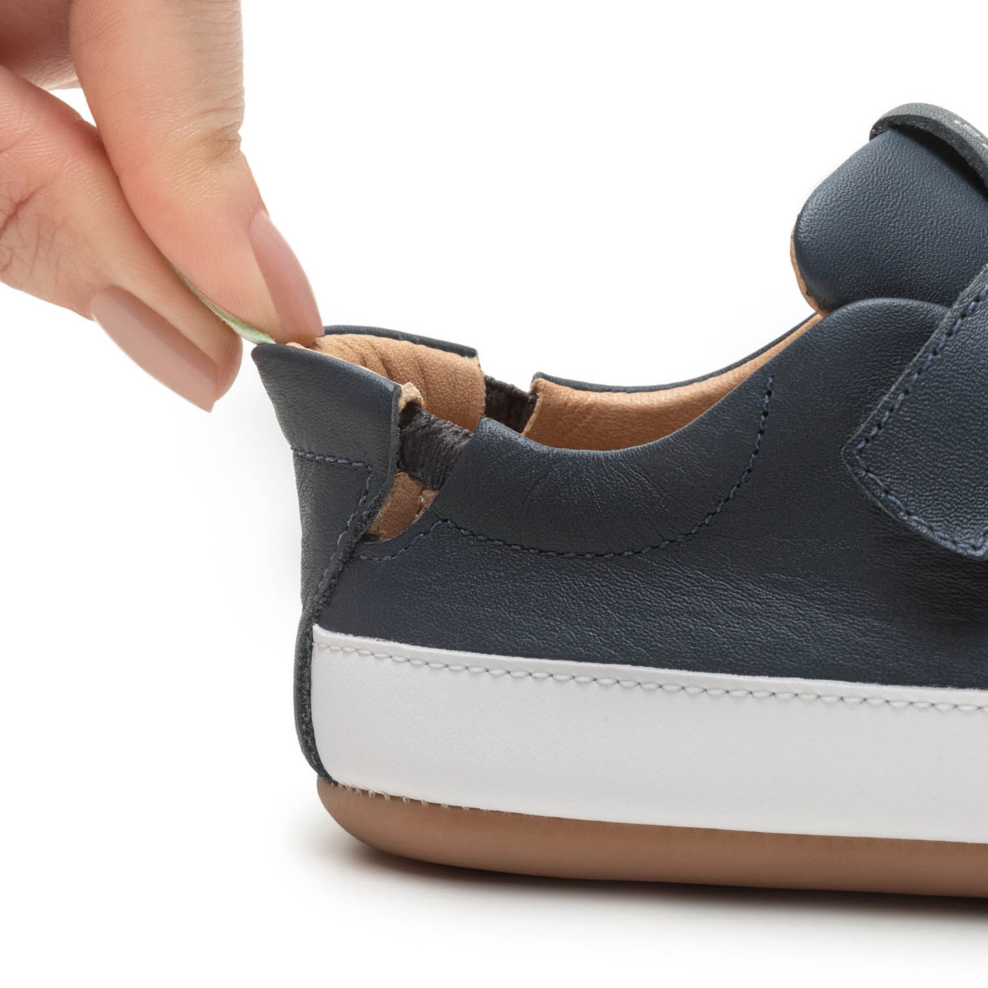 Tip Toey Joey Bossy Sneakers - Navy / White