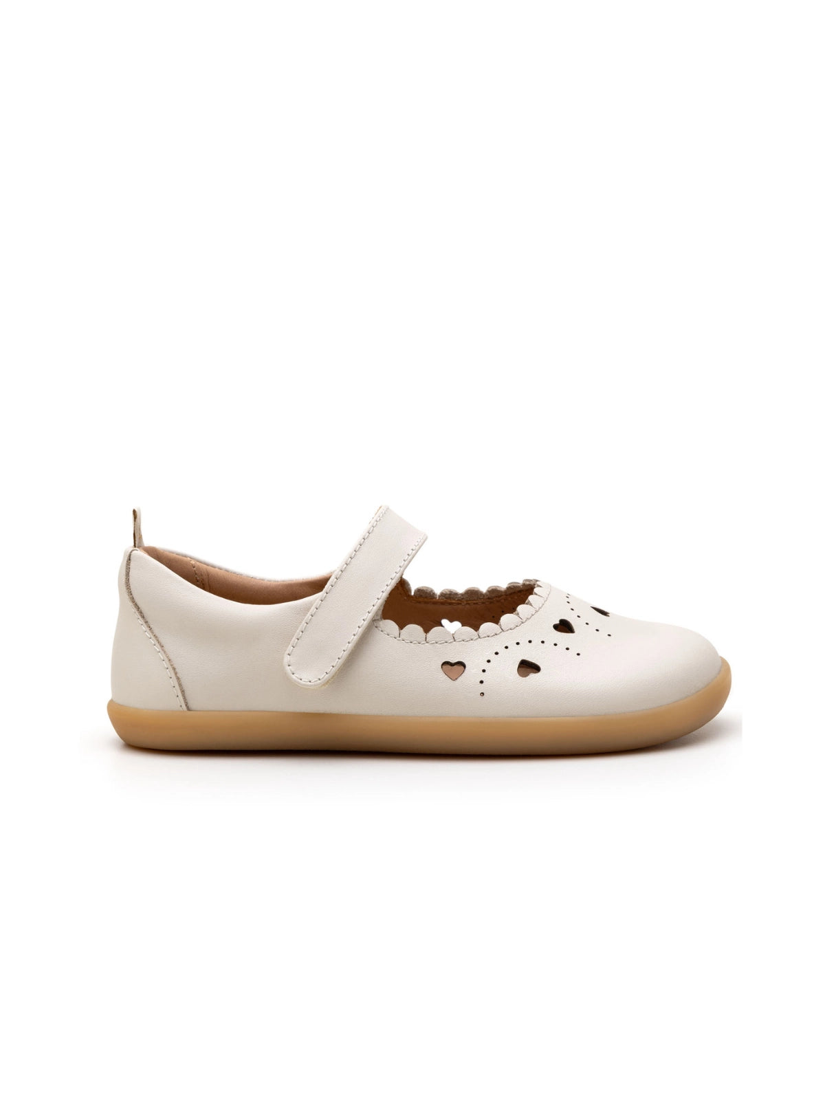 Side profile of the kids metallic tapioca Sweetheart Mary Jane showing the thin ergonomic sole.